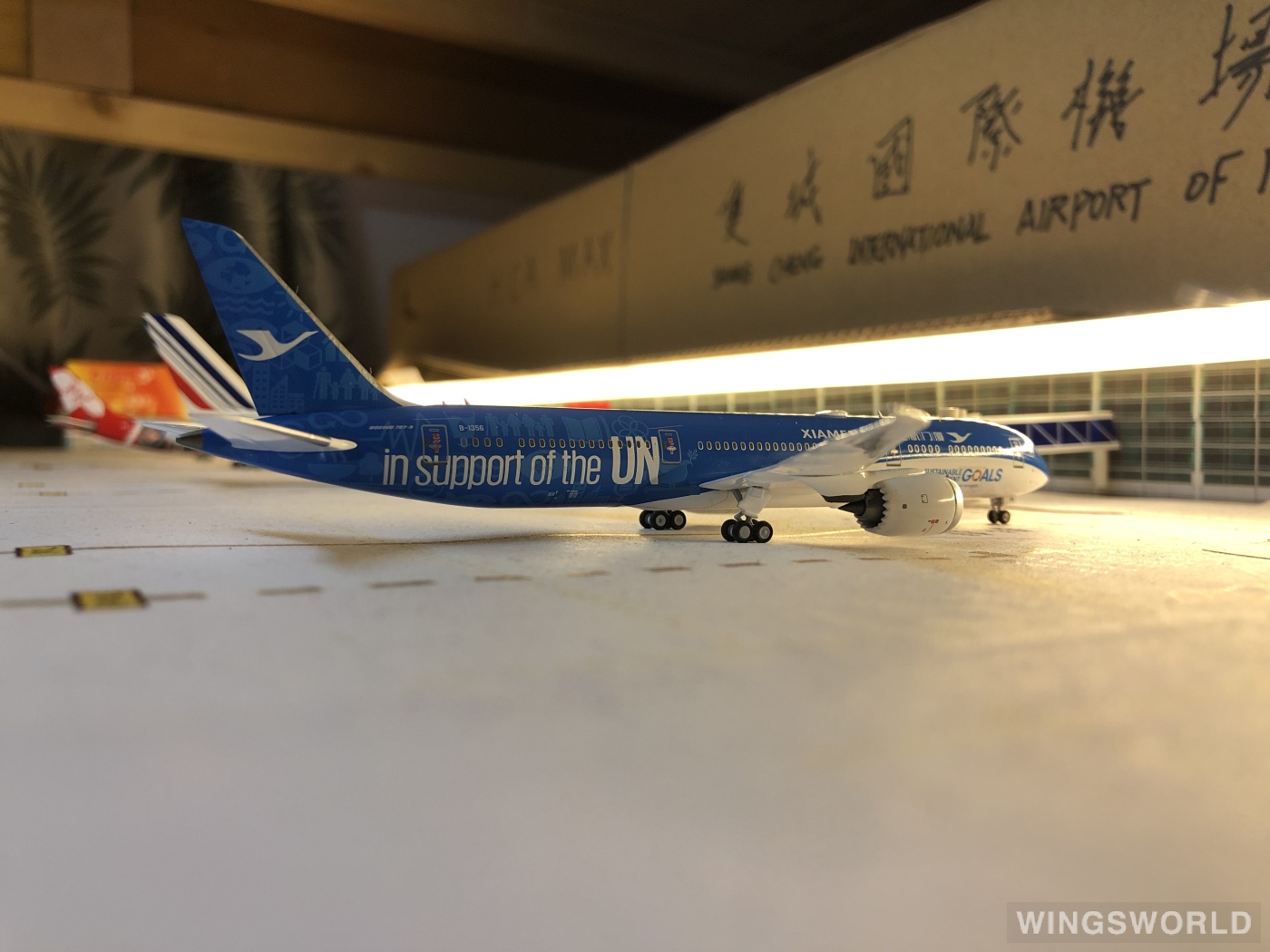 NGmodels 1:400 NG55052 XiamenAir 厦门航空 Boeing 787-9 B-1356