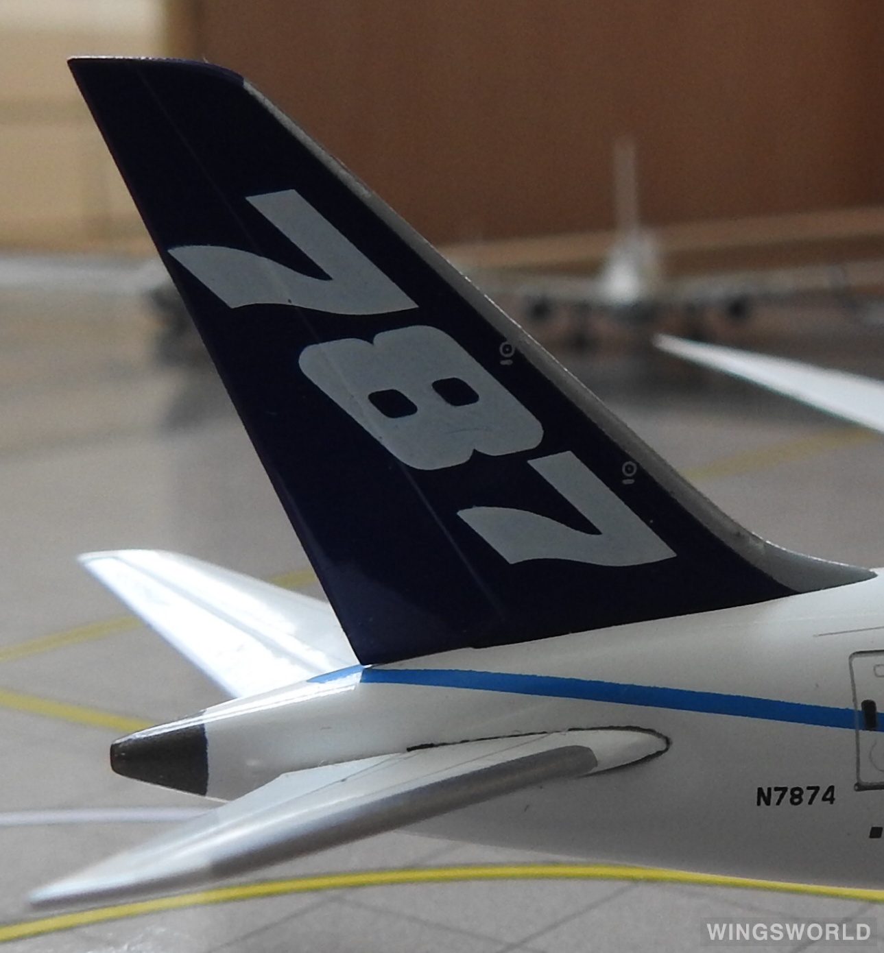 Phoenix 1:400 PH11383 Boeing 波音公司 Boeing 787-8 N7874