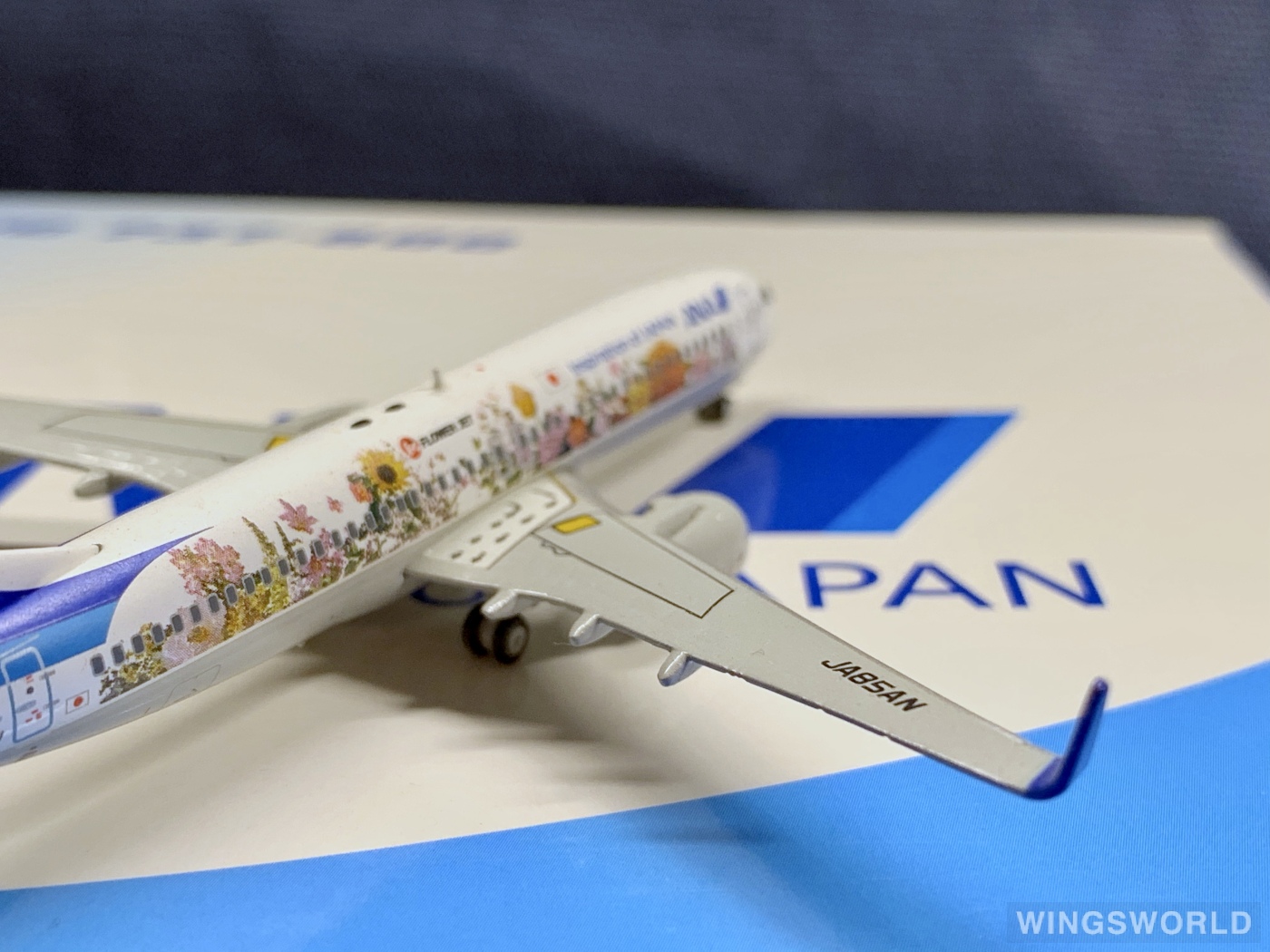 JC Wings 1:400 XX4690 ANA 全日空 Boeing 737-800 JA85AN