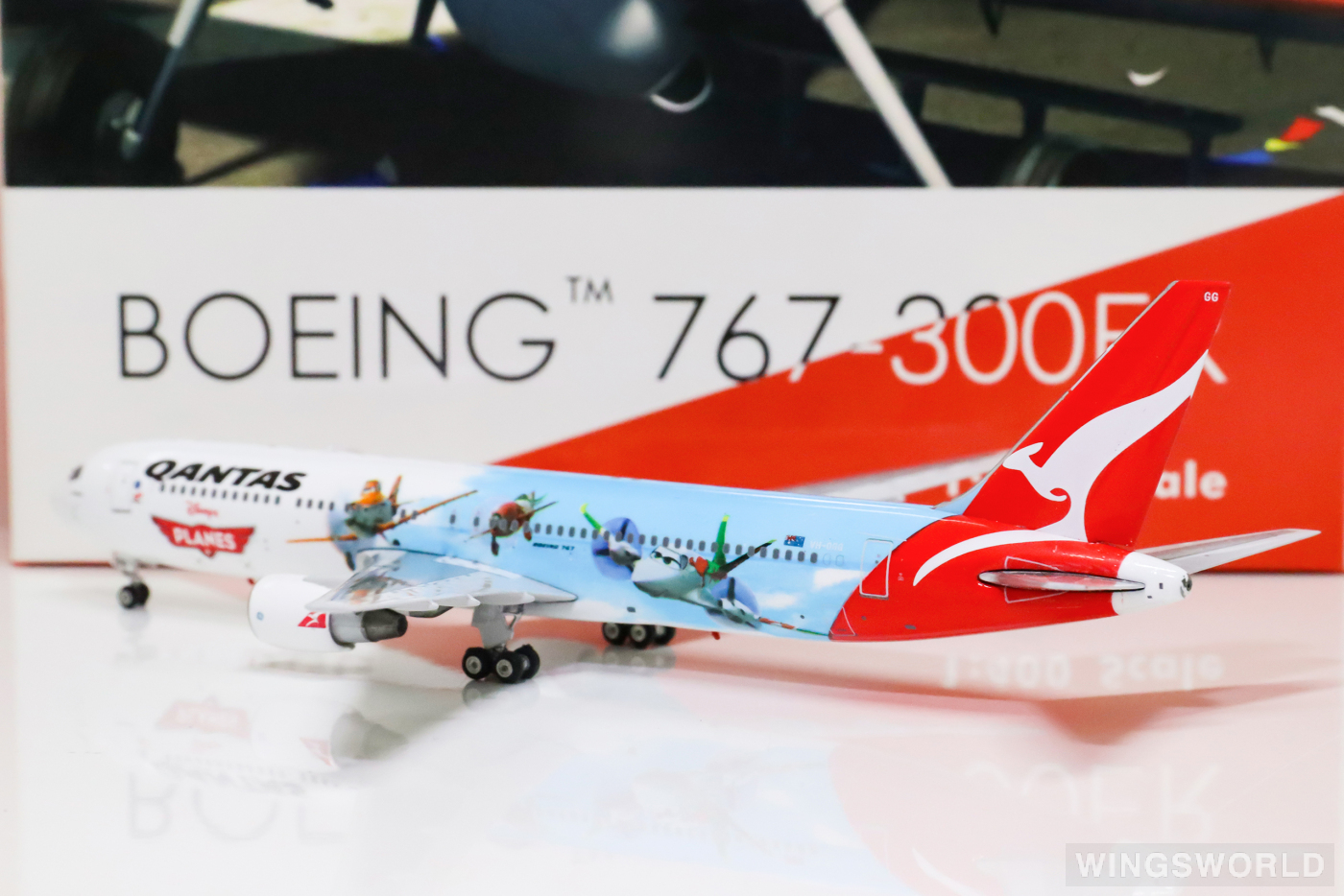 Phoenix 1:400 PH04038 Qantas 澳洲航空 Boeing 767-300 VH-OGG