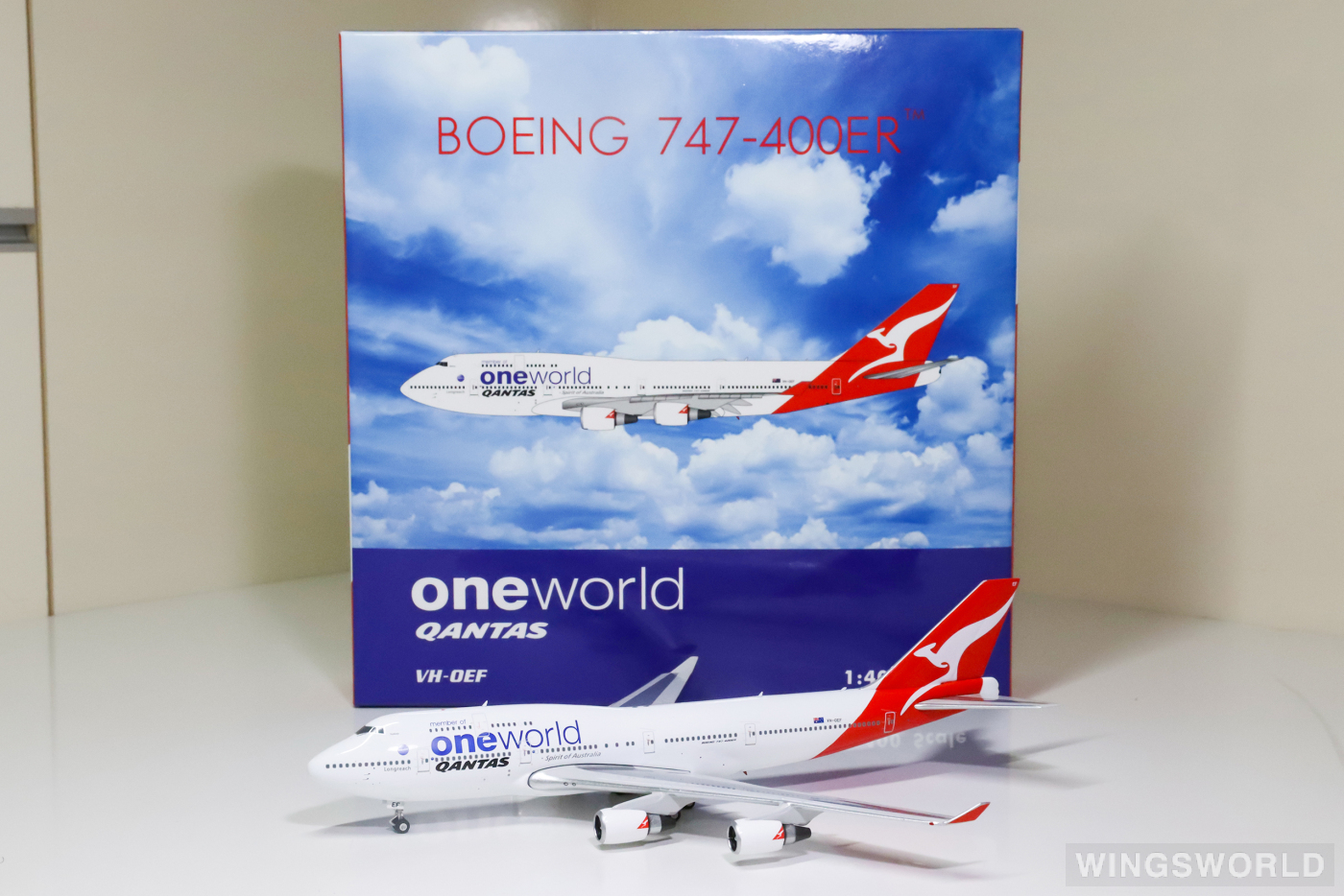 Phoenix 1:400 PH04347 Qantas 澳洲航空 Boeing 747-400 VH-OEF