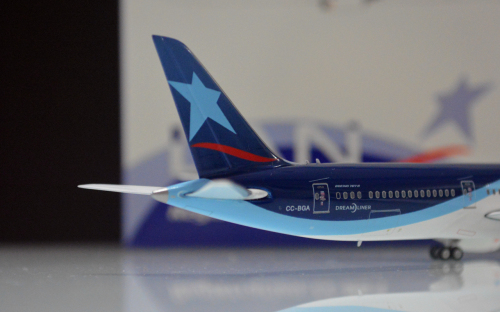 JFOX 1:200 Boeing 737-800 Japan Airlines 日本航空JF-737-8-029