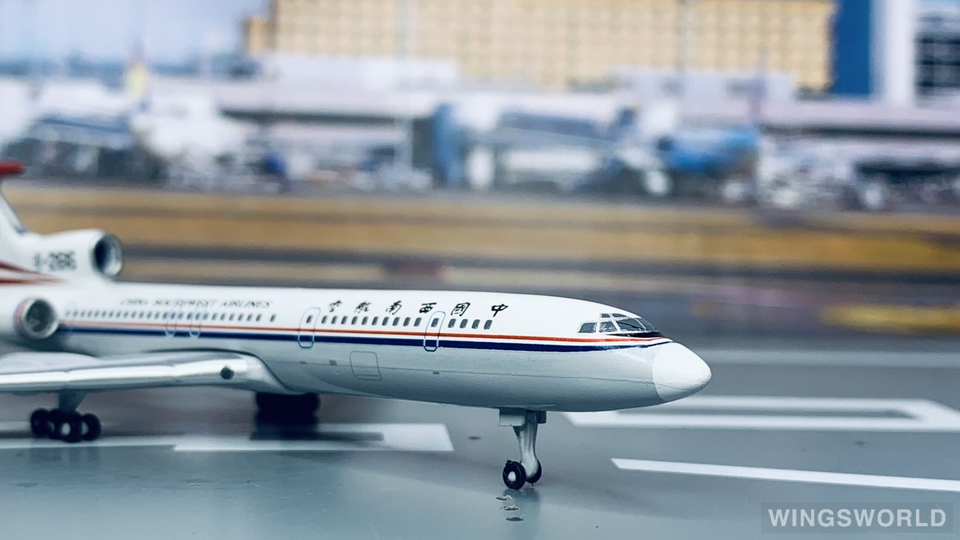 YU MODEL 1:400 YU0002 China Southwest Airlines 中国西南航空 Tupolev Tu-154 B-2616