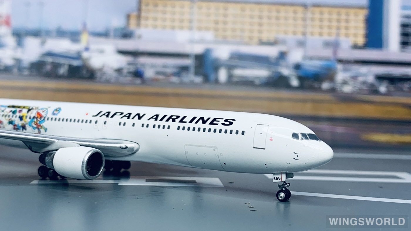 Phoenix 1:400 PH04015 Japan Airlines 日本航空 Boeing 767-300 JA656J