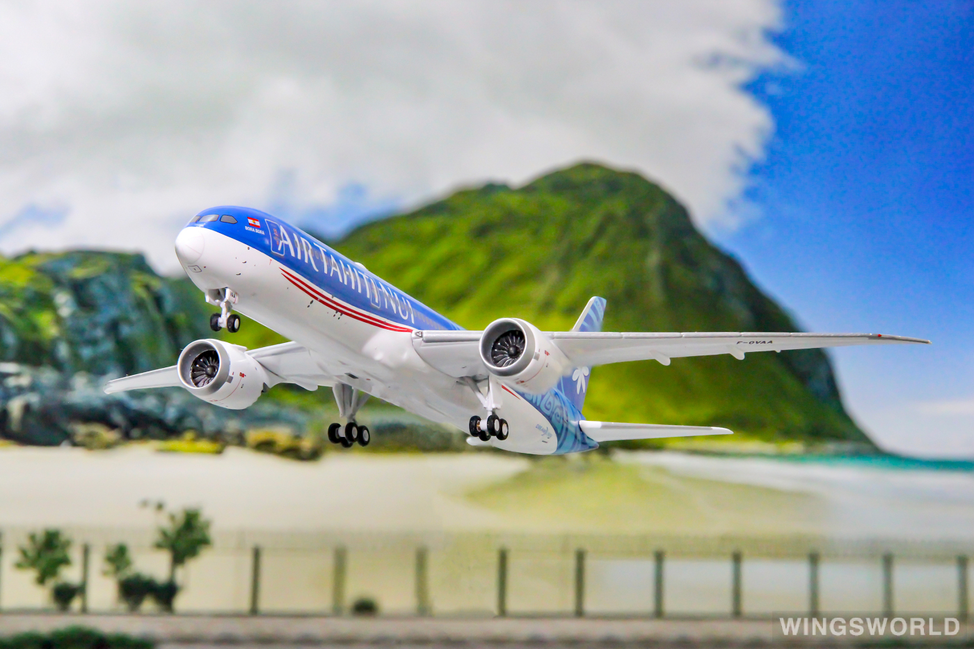 NGmodels 1:400 NG55030 Air Tahiti Nui 大溪地航空 Boeing 787-9 F-OVAA