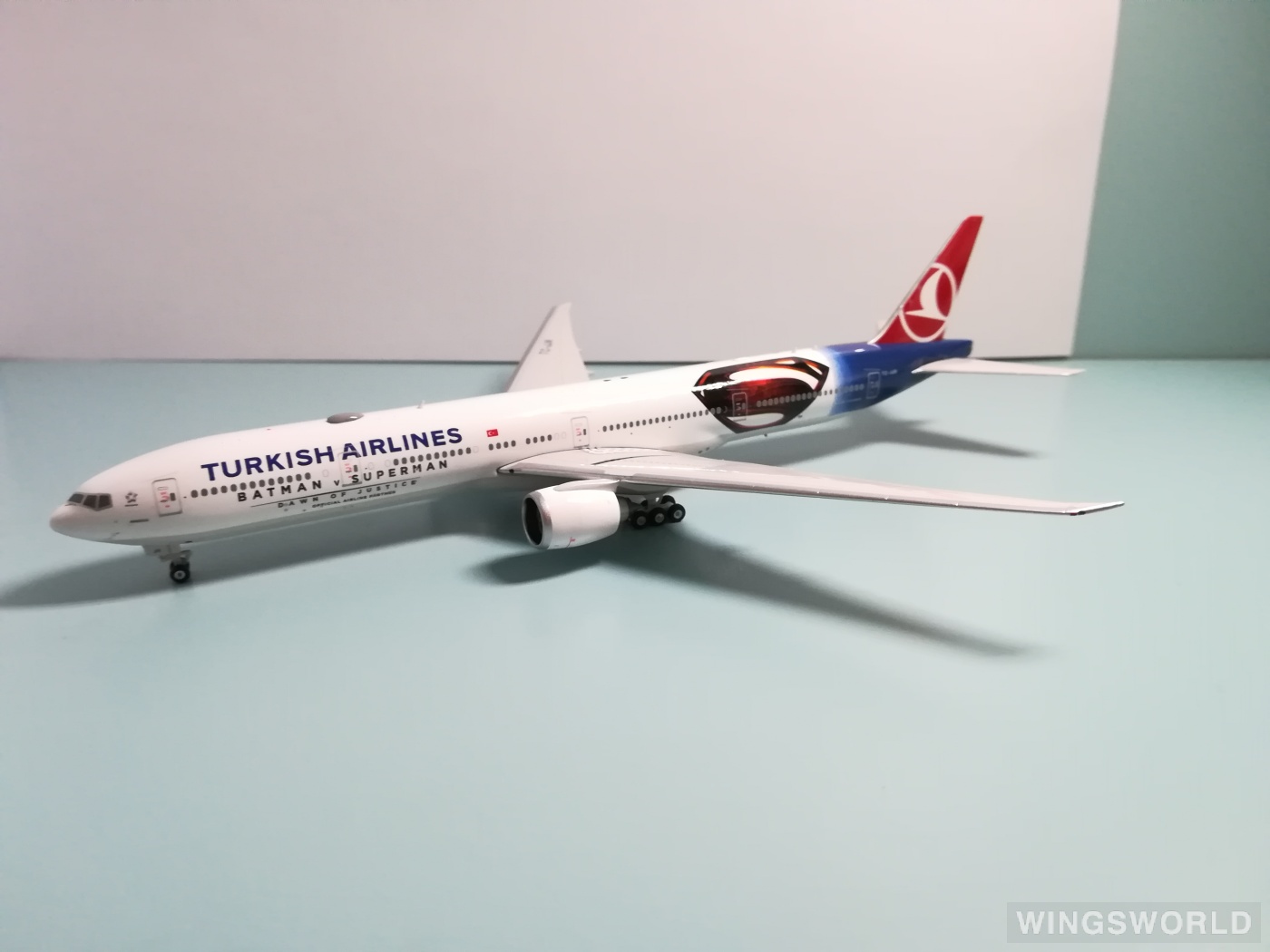 Phoenix 1:400 PH04091 Turkish Airlines 土耳其航空 Boeing 777-300ER TC-JJN