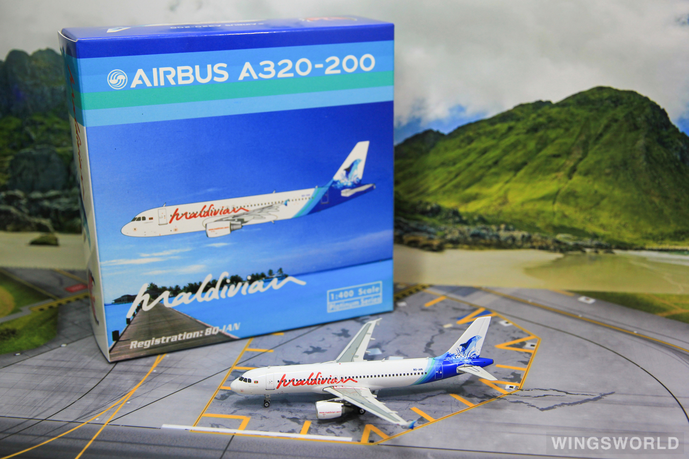 Phoenix 1:400 PH10923 Maldivian 马尔代夫航空 Airbus A320 8Q-IAN