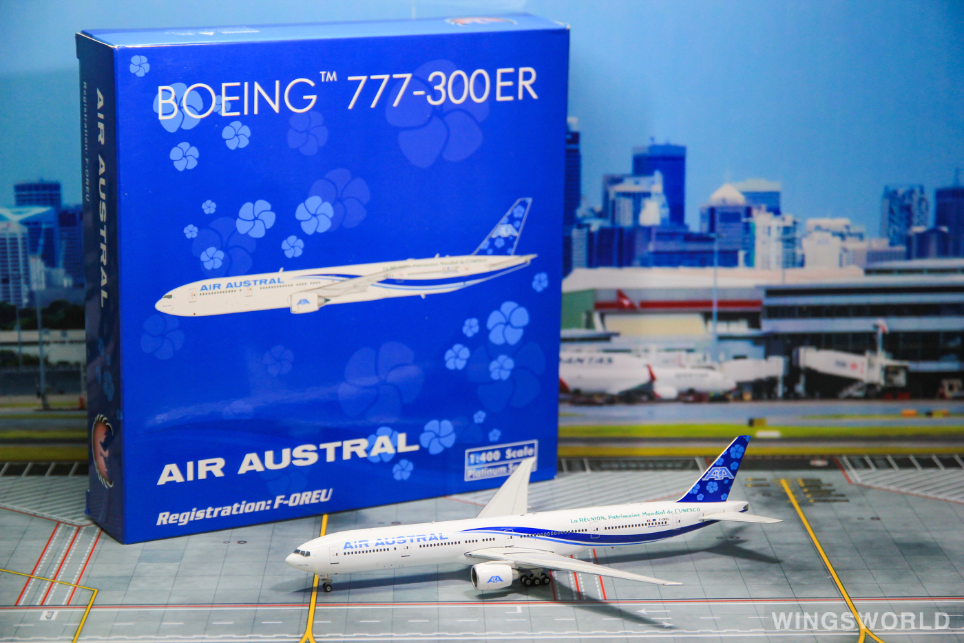 Phoenix 1:400 PH11037 Air Austral 留尼旺航空 Boeing 777-300ER F-OREU