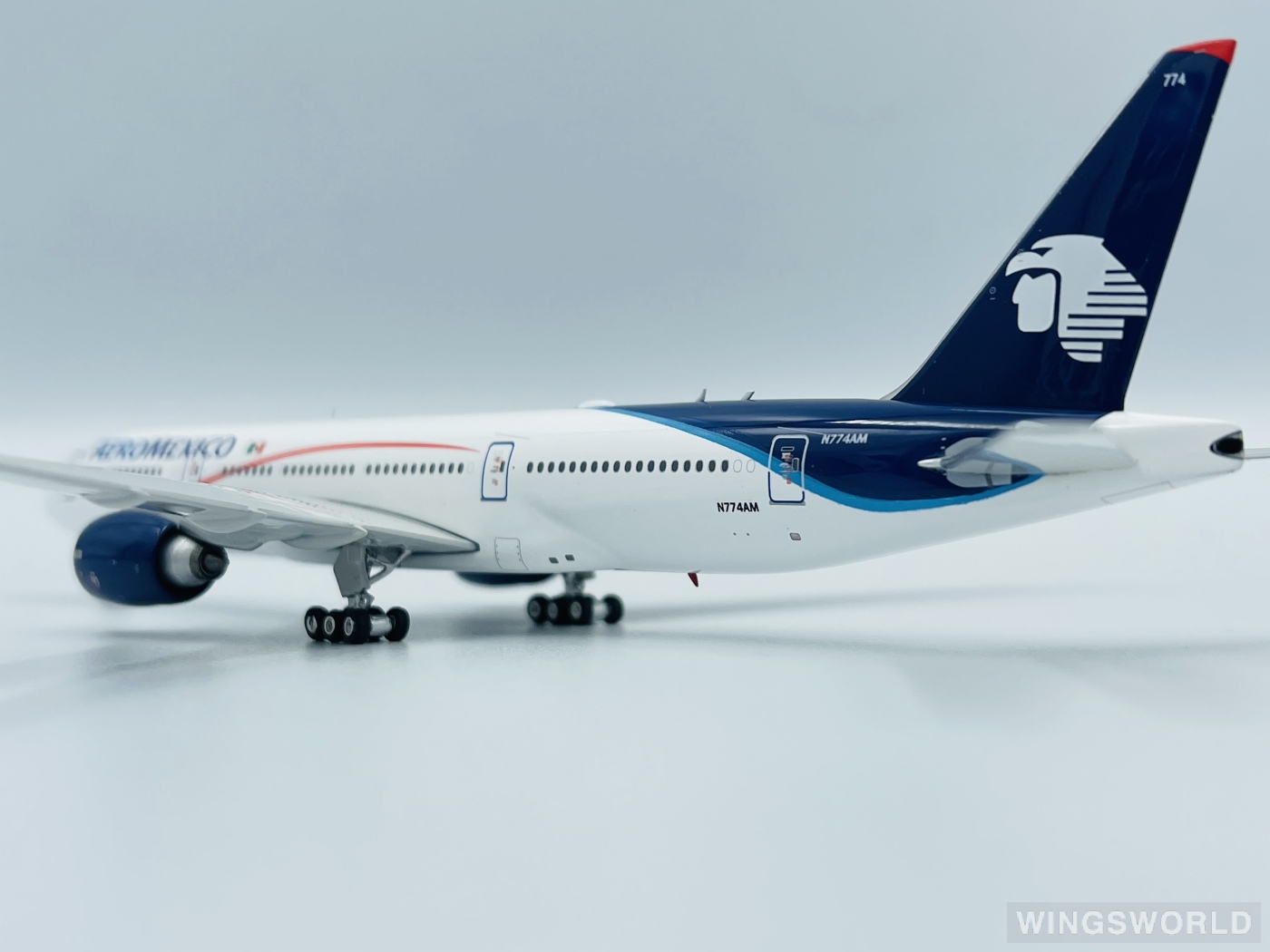 Phoenix 1:400 PH11354 Aeroméxico 墨西哥国际航空 Boeing 777-200 N774AM