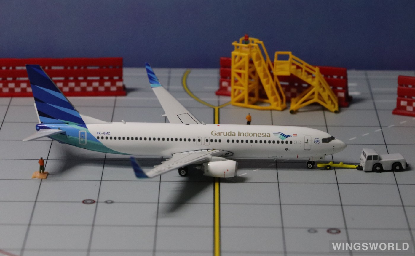 Phoenix 1:400 PH11641 Garuda Indonesia 印度尼西亚鹰航 Boeing 737-800 PK-GMZ