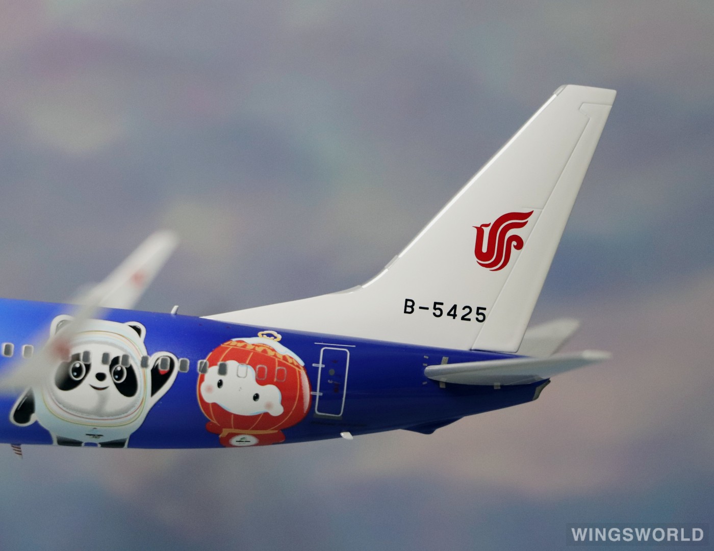 Aviation200 1:200 AV2031 Air China 中国国际航空 Boeing 737-800 B-5425