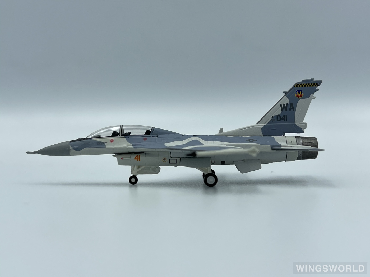 Hogan 1:200 HG6344 USAF 美国空军 Lockheed Martin F-16 86-0041