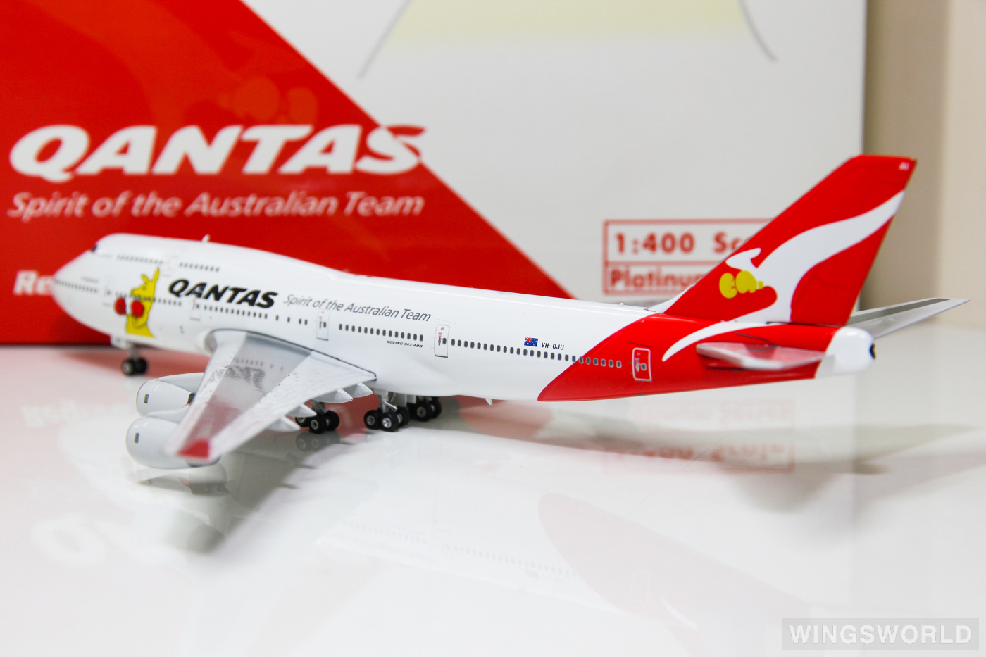 Phoenix 1:400 PH10656 Qantas 澳洲航空 Boeing 747-400 VH-OJU