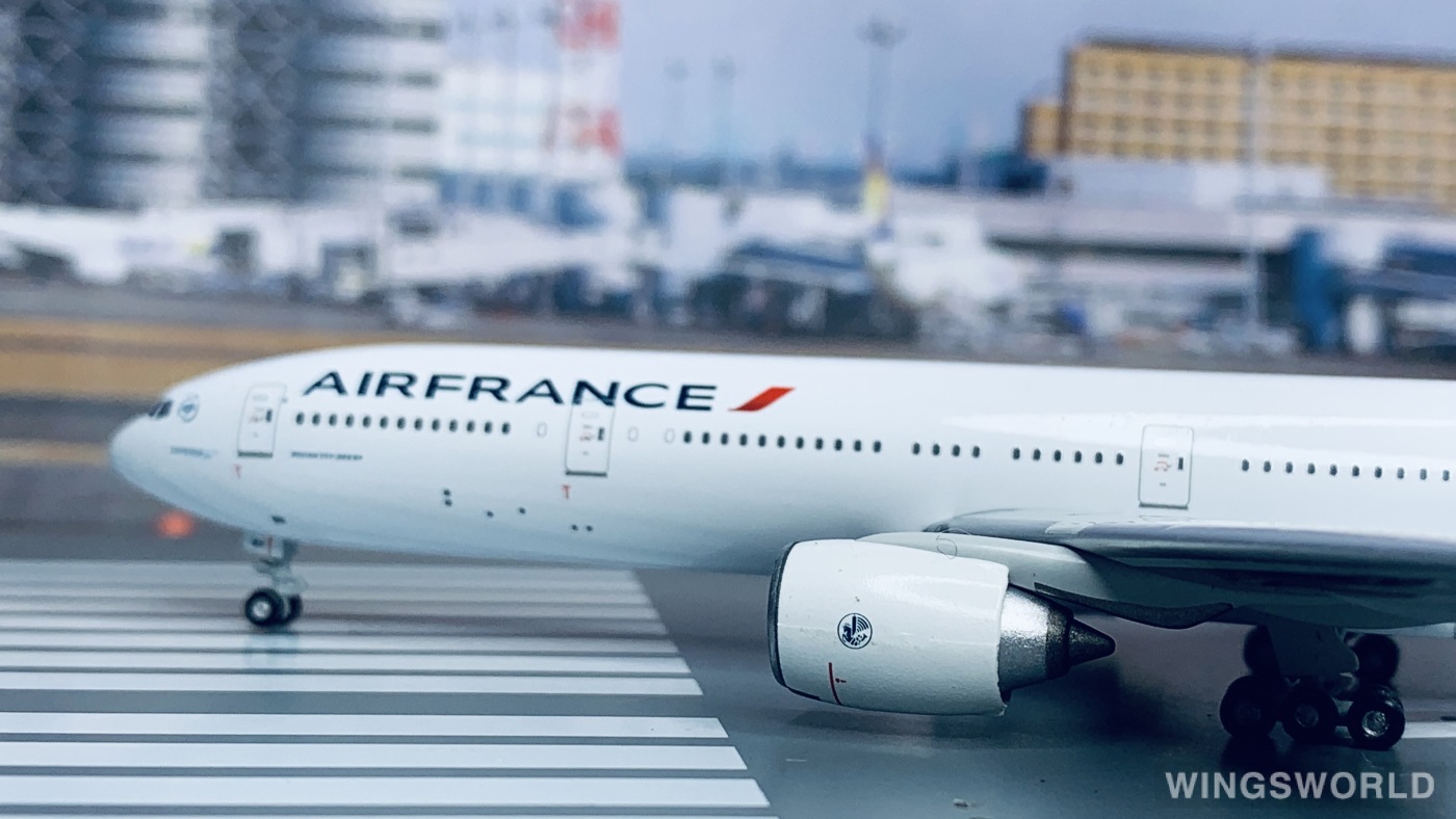 Apollo 1:400 A13051 Air France 法国航空 Boeing 777-300 F-GSQF