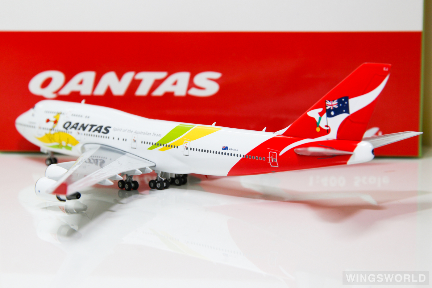 Phoenix 1:400 PH04105 Qantas 澳洲航空 Boeing 747-400 VH-OEJ