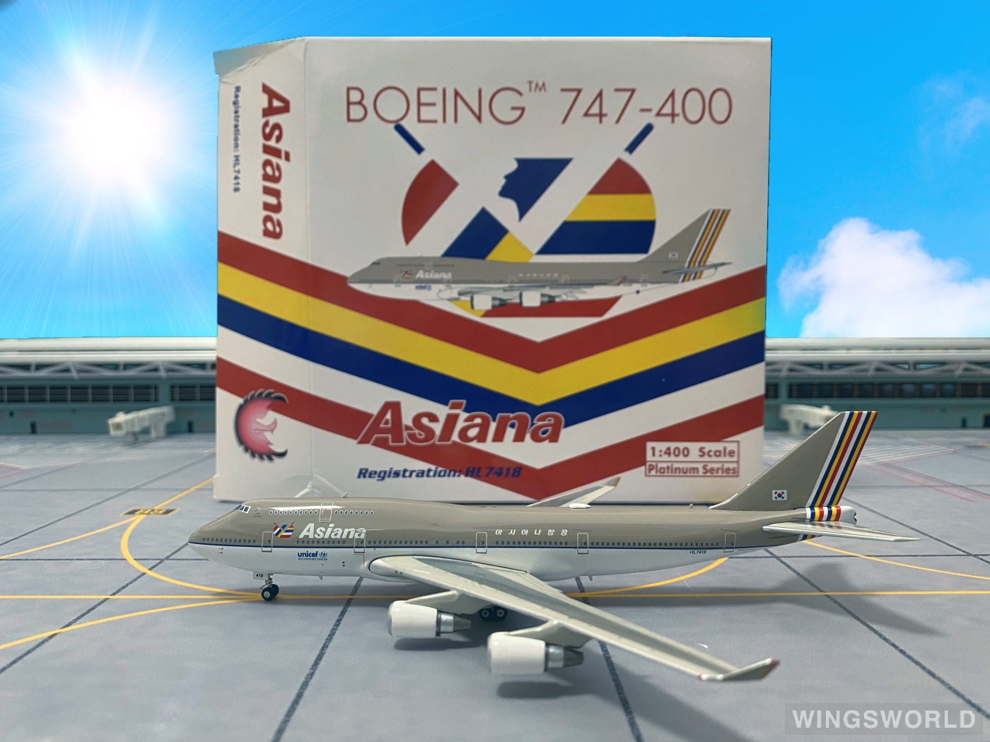 Phoenix 1:400 PH10739 Asiana 韩亚航空 Boeing 747-400 HL7418