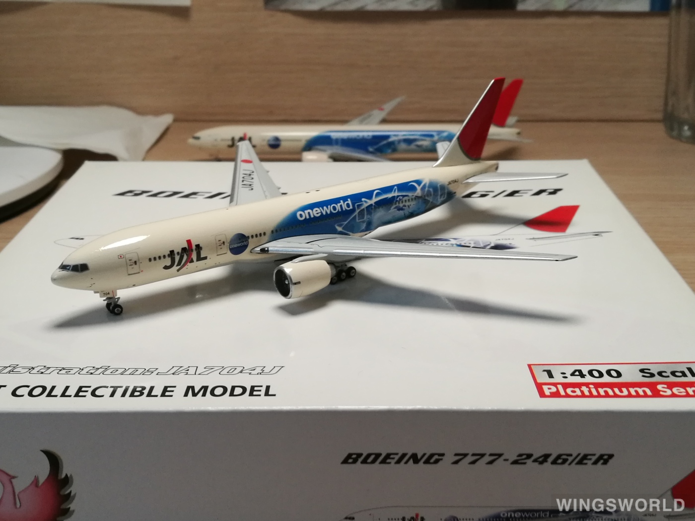 Phoenix 1:400 PH10180 Japan Airlines 日本航空 Boeing 777-200 JA704J