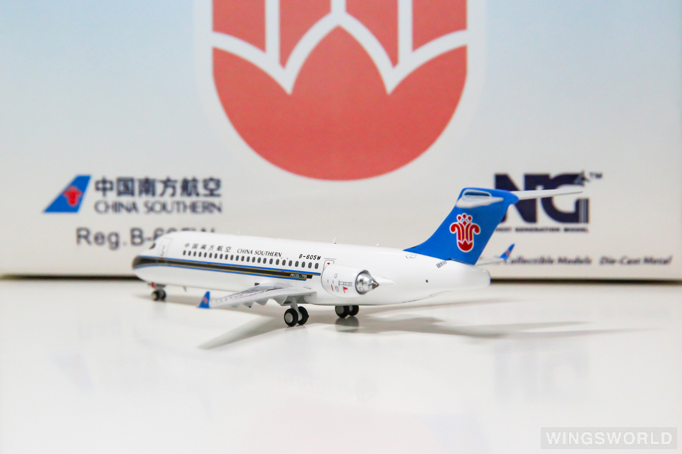 NGmodels 1:400 NG21010 China Southern 中国南方航空 Comac ARJ21-700 B-605W