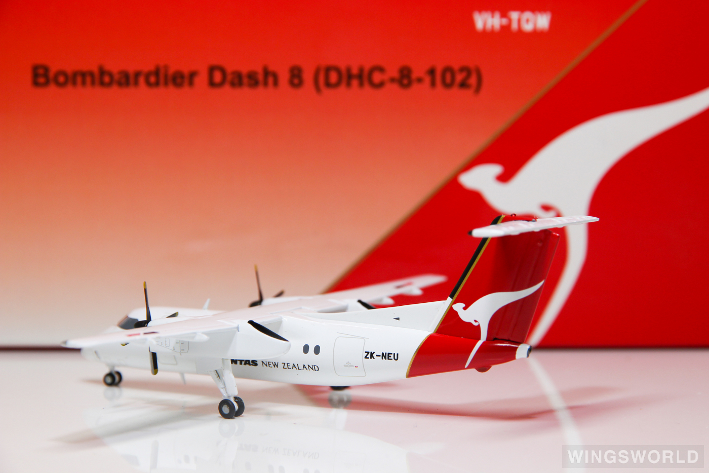 JC Wings 1:200 XX2585 Qantas New Zealand 澳洲航空新西兰公司 Douglas DC-8 ZK-NEU