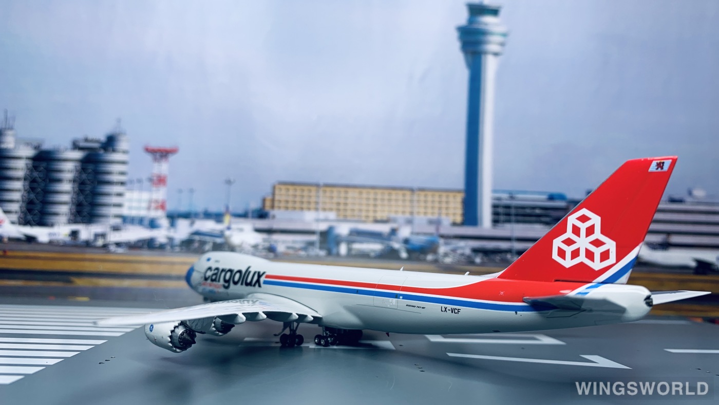 Phoenix 1:400 PH11638 Cargolux 卢森堡货运航空 Boeing 747-8F LX-VCF