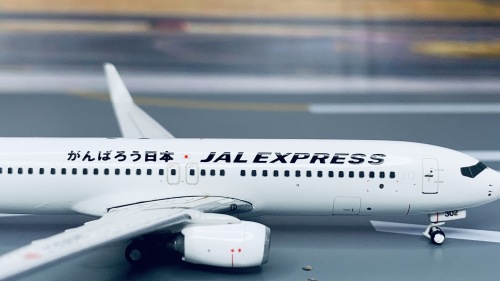 Phoenix JAL 日本航空 B737-800 JA317J 1/400 JAL 日本航空 B737-800 JA317J｜Phoenix 1/400