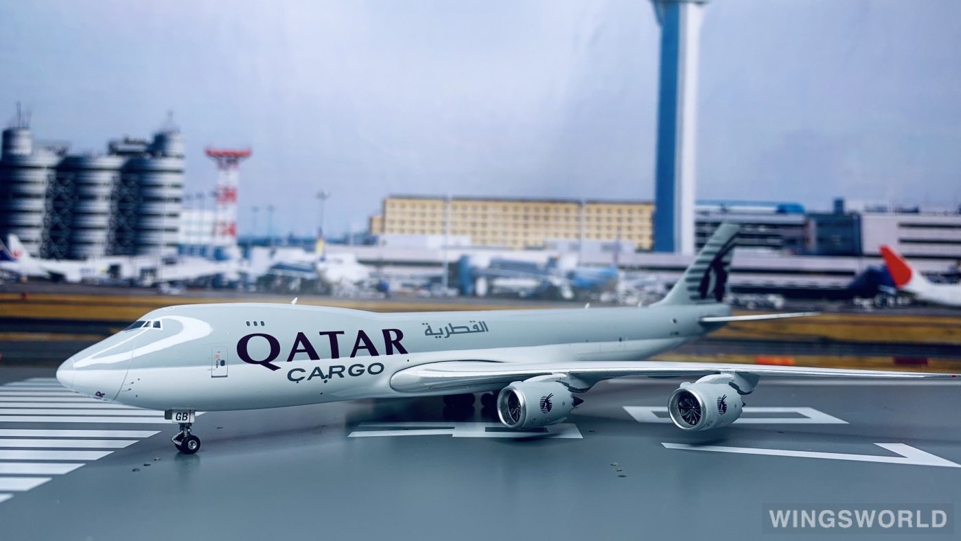 Phoenix 1:400 PH04159 Qatar 卡塔尔航空 Boeing 747-8F A7-BGB