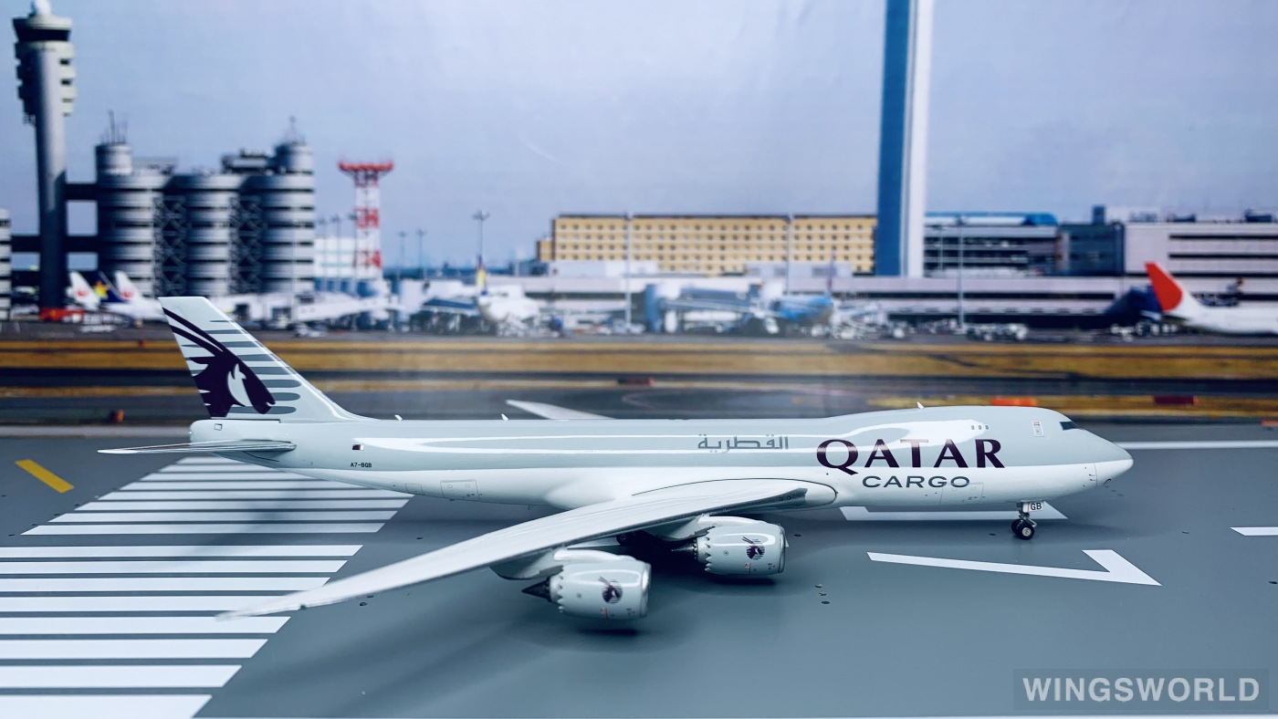 Phoenix 1:400 PH04159 Qatar 卡塔尔航空 Boeing 747-8F A7-BGB