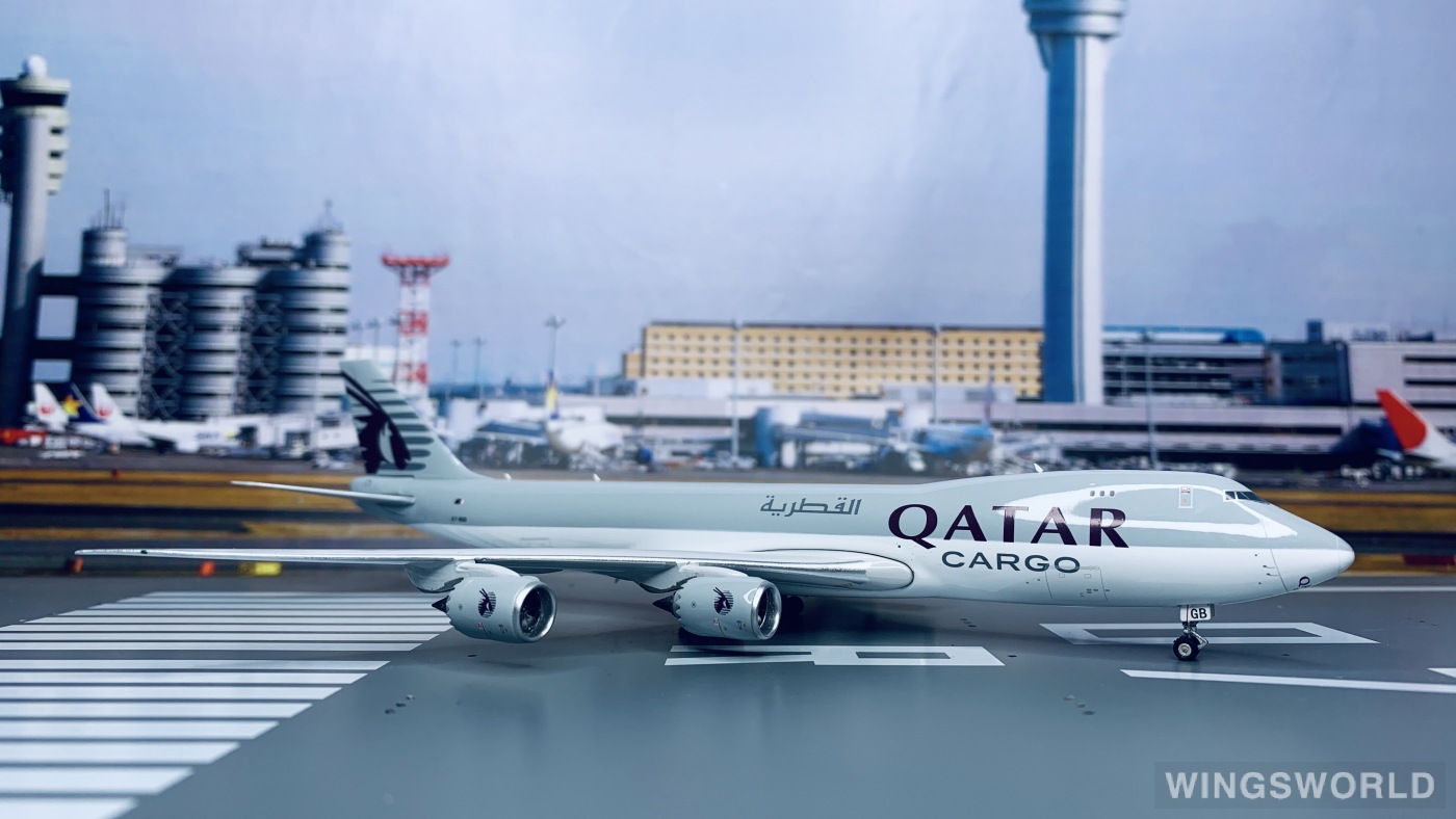 Phoenix 1:400 PH04159 Qatar 卡塔尔航空 Boeing 747-8F A7-BGB