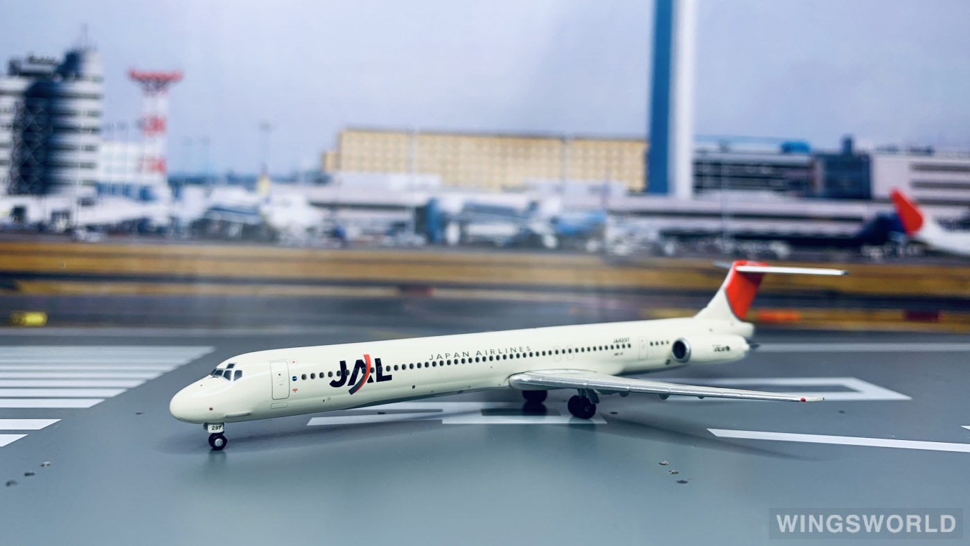 Phoenix 1:400 PH10215 Japan Airlines 日本航空 McDonnell Douglas MD-81 JA8297