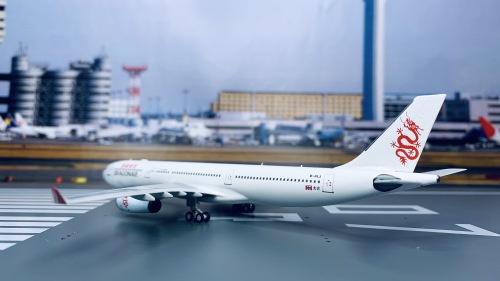 NG62020 Dragonair 港龙航空Airbus A330-300 B-HLJ NGmodels 1