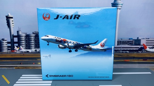 Amazon.com: JC Wings JAL J-AIR EMBRAER 190 JA254J 1/200