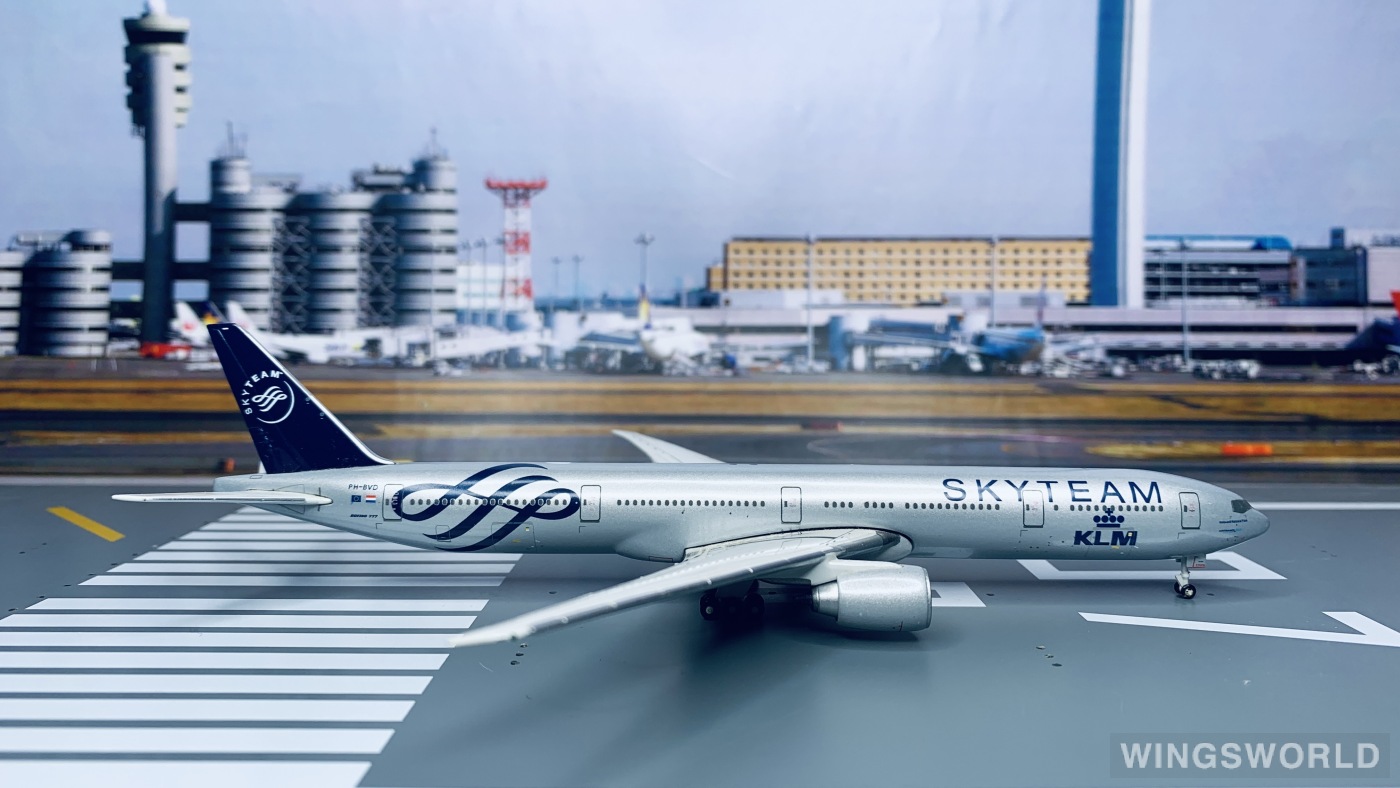 Geminijets 1:400 GJKLM985 KLM 荷兰皇家航空 Boeing 777-300ER PH-BVD