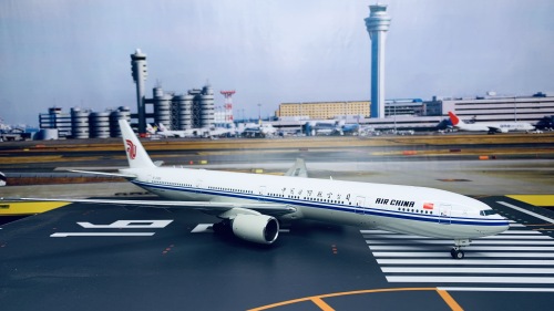 Air China 中国国际航空 Boeing 777-300ER B-2088  XX2983 JC Wings 1:200
