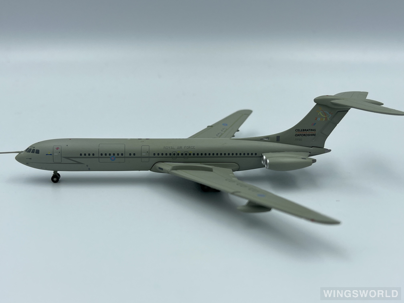 Jet-X 1:400 JX432 RAF 英国皇家空军 Vickers VC10 XV102