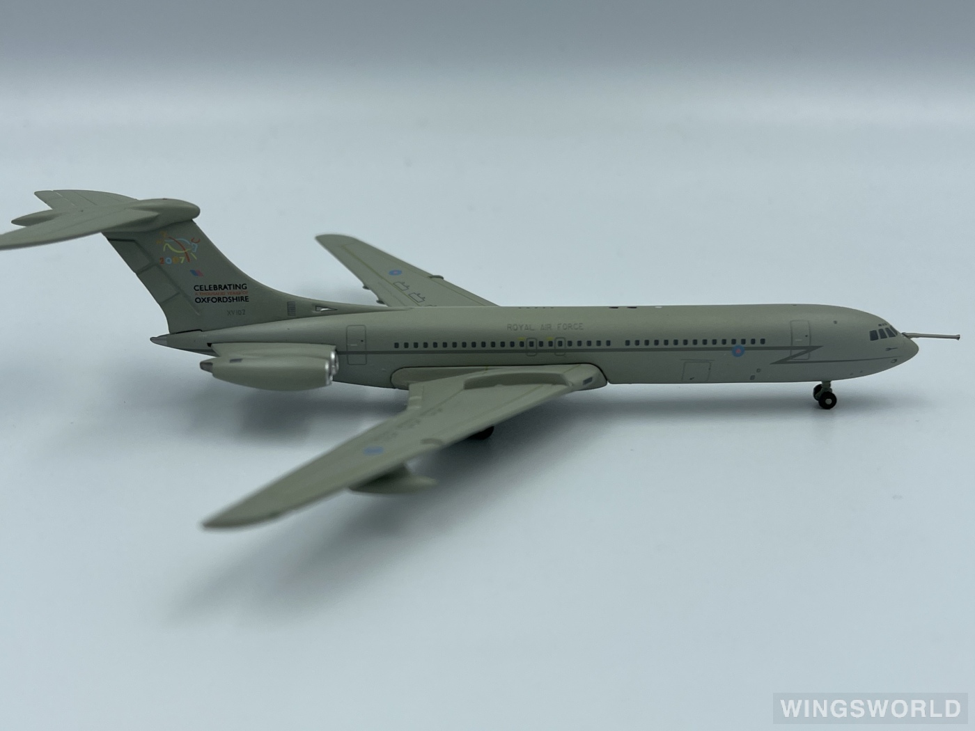 Jet-X 1:400 JX432 RAF 英国皇家空军 Vickers VC10 XV102