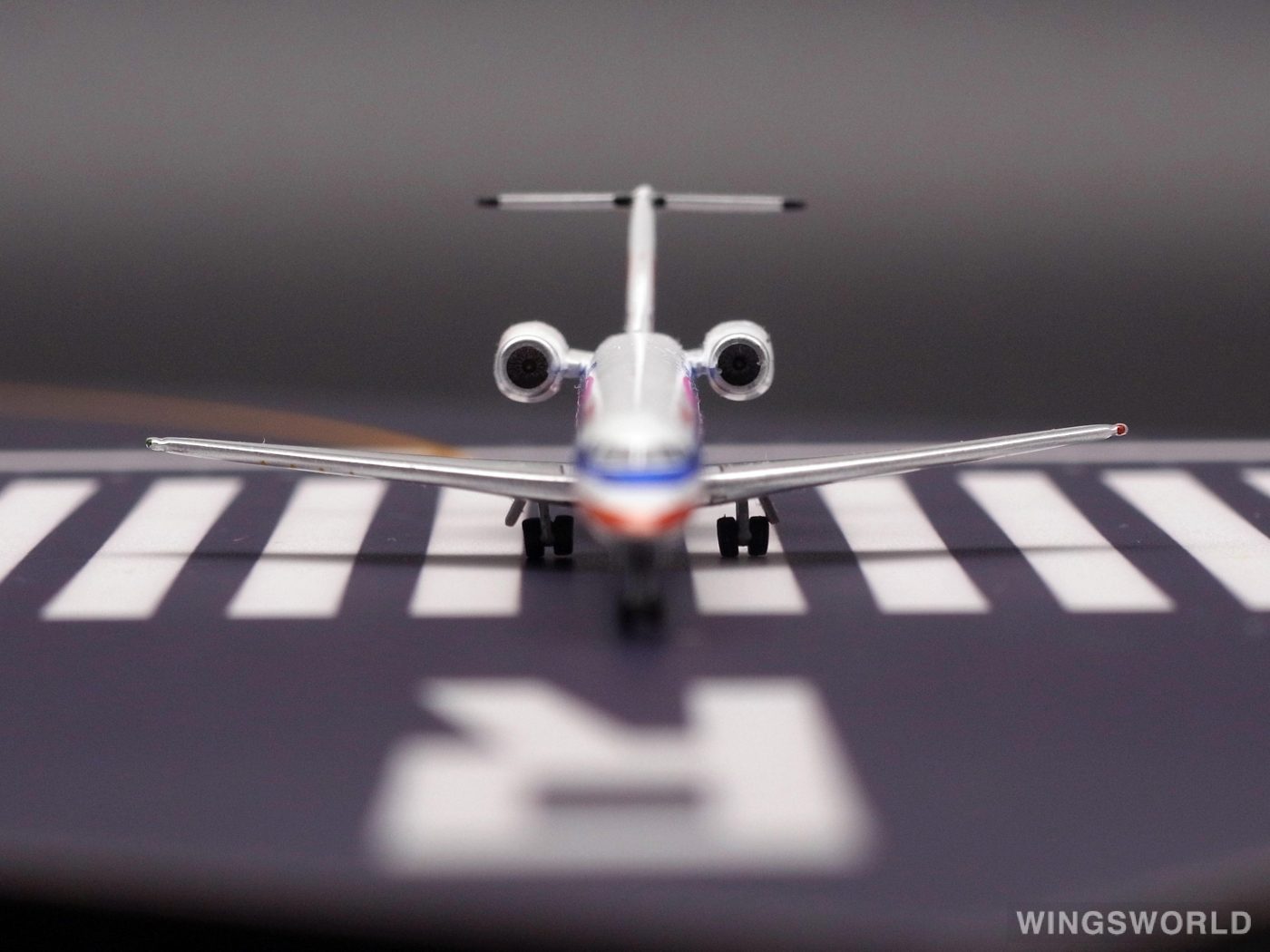 JC Wings 1:400 XX4016 American Airlines 美国航空 Embraer ERJ-145 N691AE