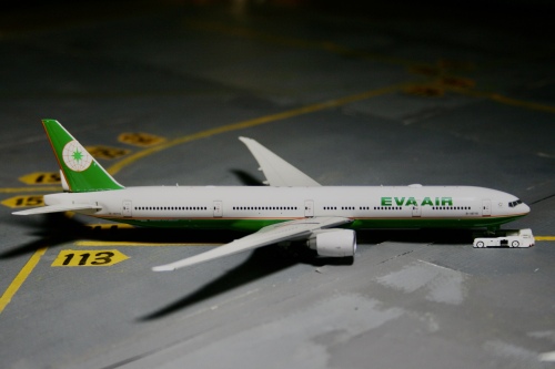 Phoenix 1:400 Boeing 777-300ER EVA Air 长荣航空PH10966 B-16718 的