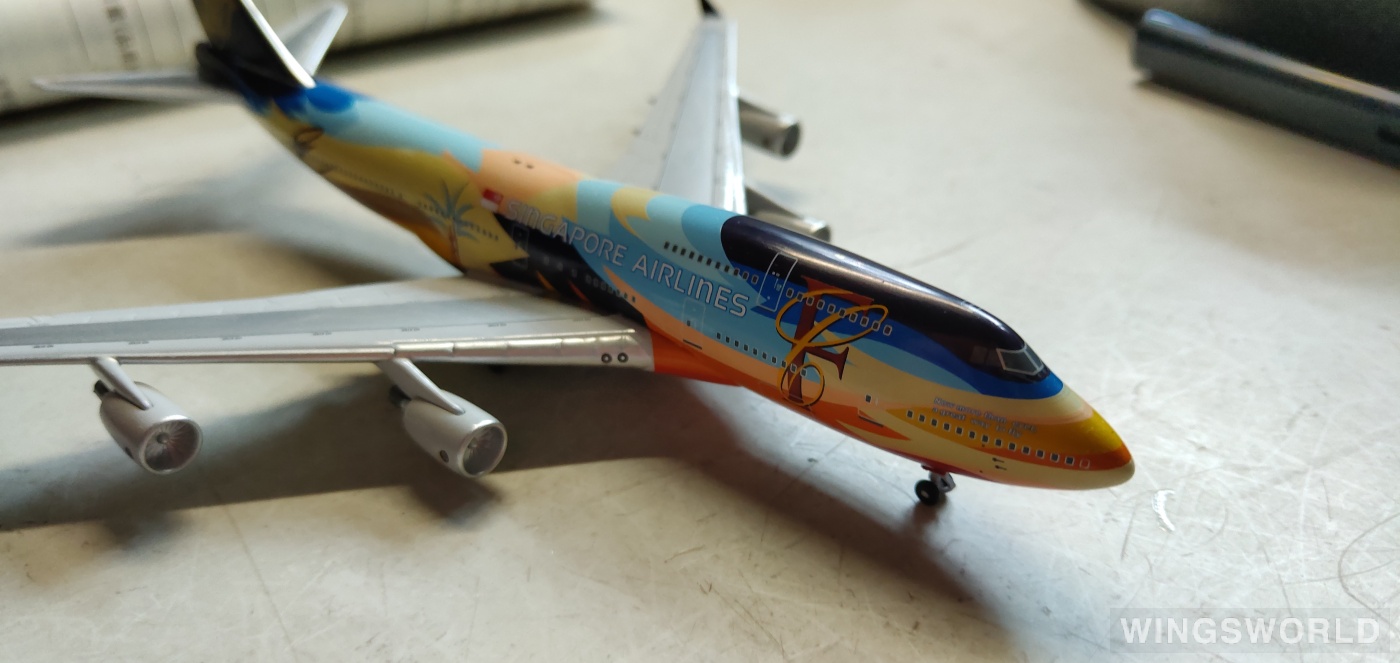 Big Bird 1:400 BB4-2015-01 Singapore Airlines 新加坡航空 Boeing 747-400 9V-SPK