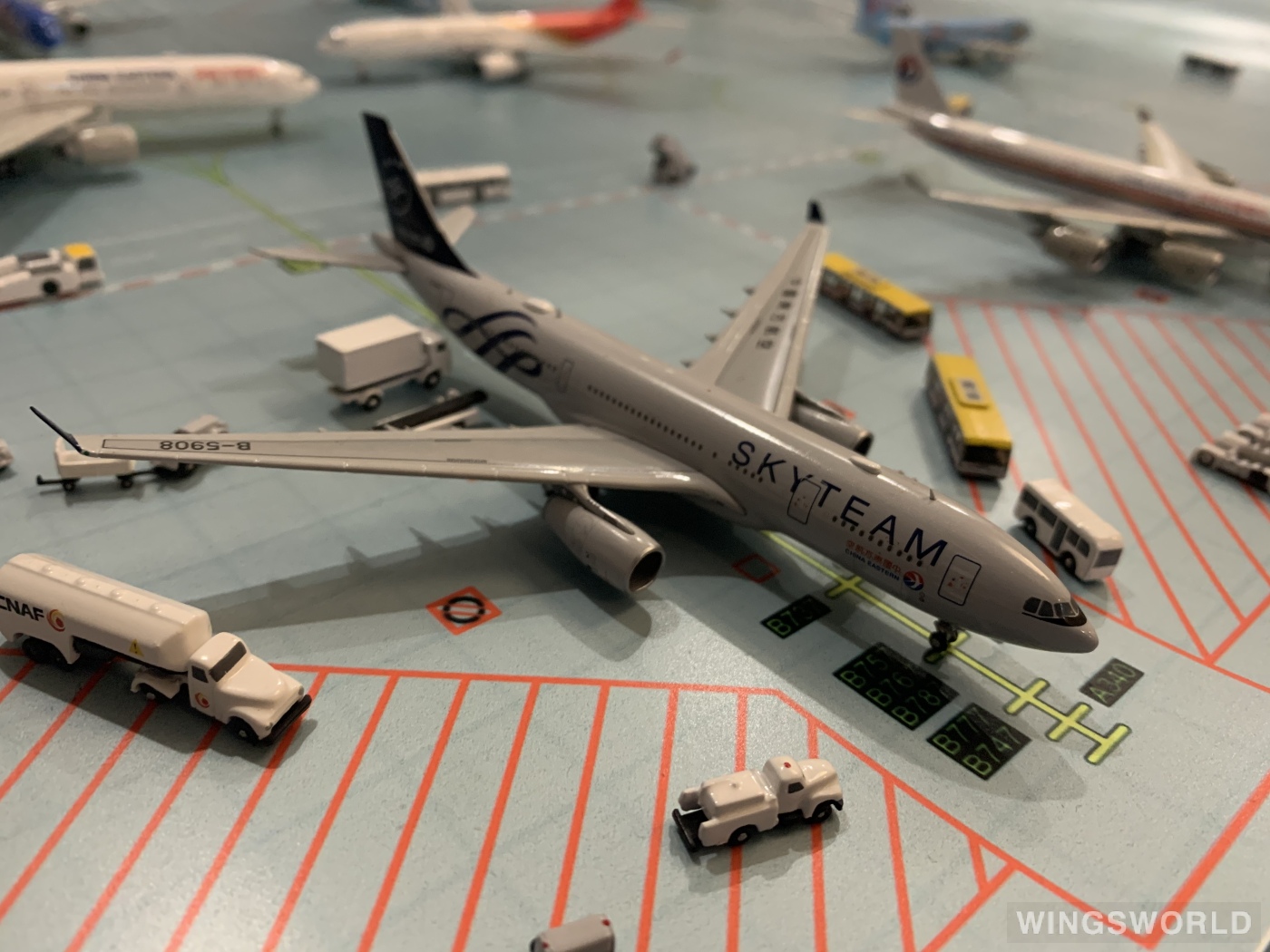 JC Wings 1:400 LH4007 China Eastern 中国东方航空 Airbus A330-200 B-5908