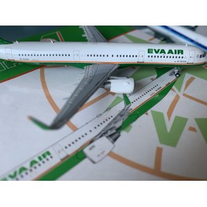 EVA Air 长荣航空 Airbus A321 B-16208  XX4678 JC Wings 1:400