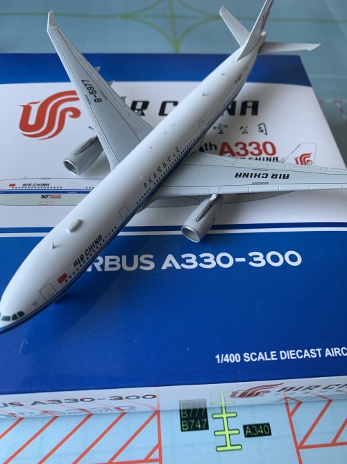Air China 中国国际航空 Airbus A330-300 B-5977 国航第50架A330 XX4952 JC Wings 1:400