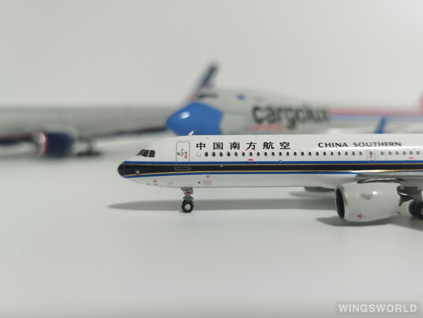 HYJLwings 1:400 HYJL81069 China Southern 中国南方航空 Airbus A321neo B-30EV