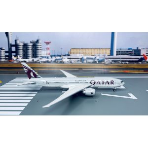 Qatar 卡塔尔航空 Boeing 777-200LR A7-BBI 2008s colors  PH10963 Phoenix 1:400