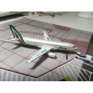 Alitalia 意大利航空 Airbus A320 EI-DSY  GJAZA1531 Geminijets 1:400