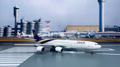 Thai Airways 泰国国际航空 Airbus A340-500 HS-TLB  GJTHA590A Geminijets 1:400
