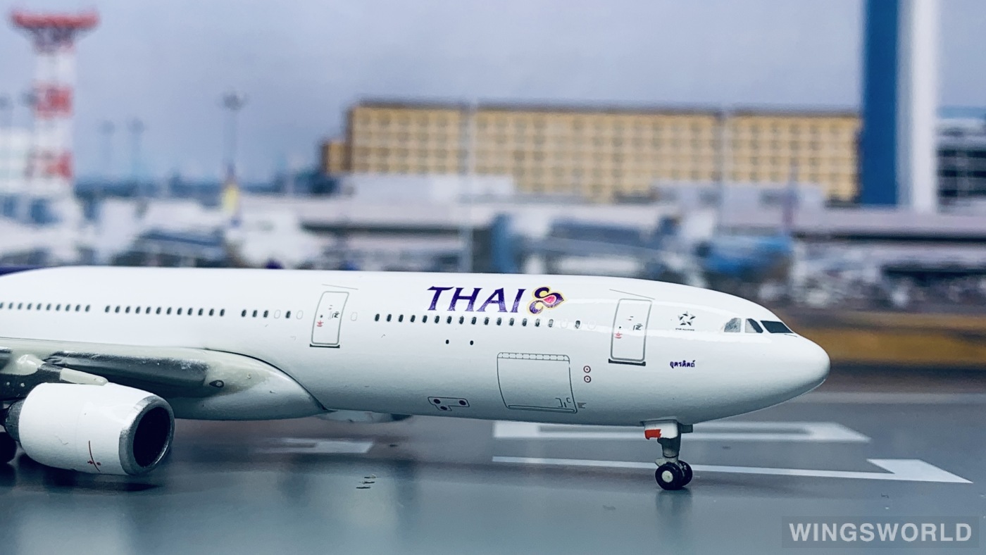 航空機・ヘリコプター Gemini Jets 1/400 THAI AIRBUS A340-500 Gemini Jets 1/400 THAI AIRBUS A340-500 - メルカリ