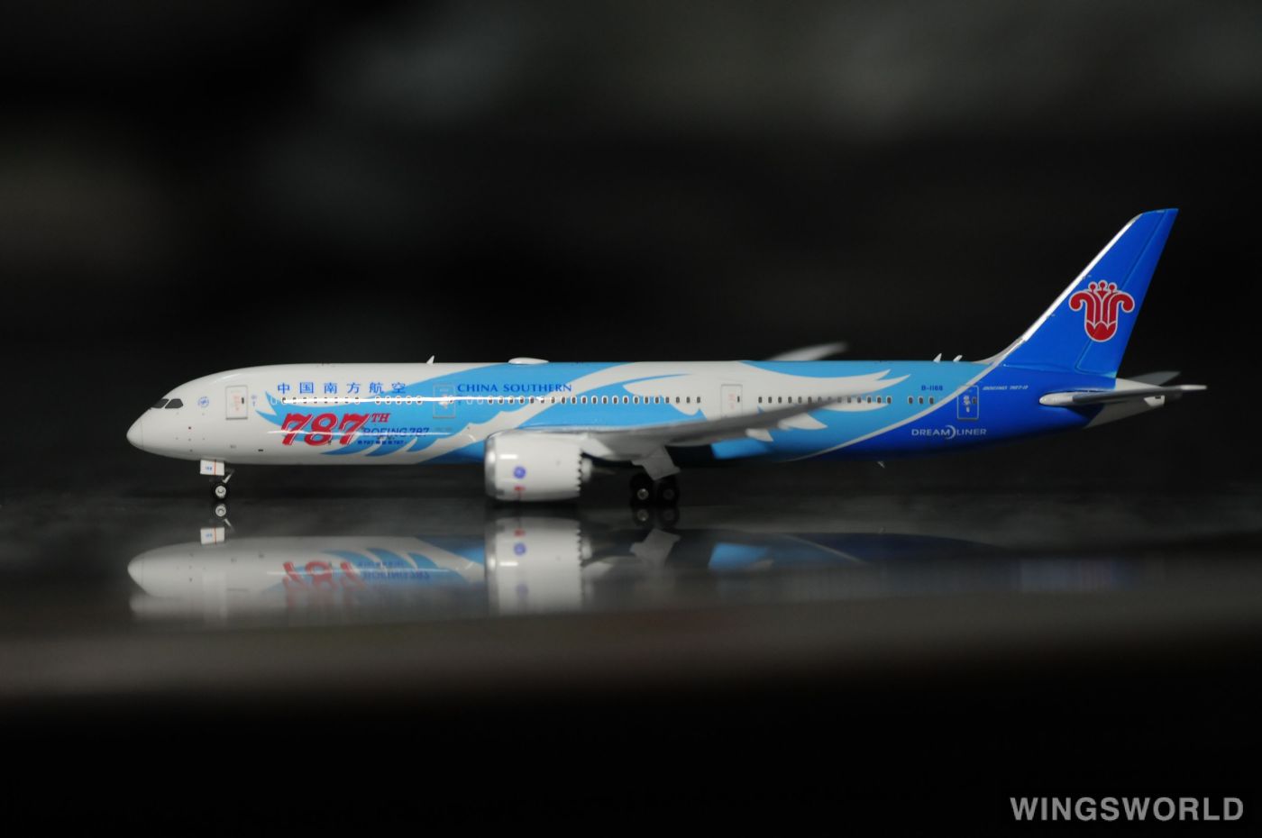 Phoenix 1:400 PH11510 China Southern 中国南方航空 Boeing 787-9 B-1168