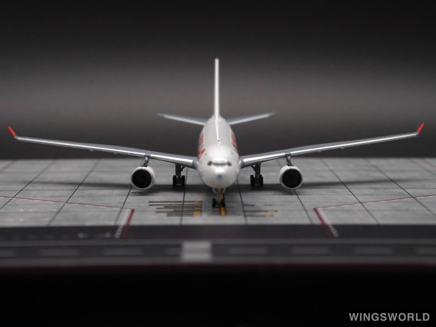 Pandamodel 1:400 19018 Jet2 Airbus A330-200 G-VYGL