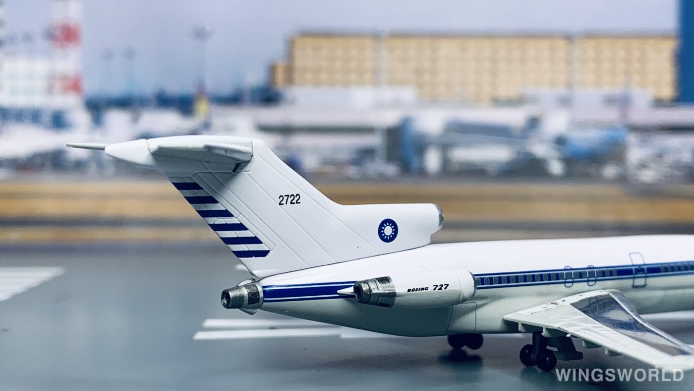 Dragon Models 1:400 55355-3 ROCAF 中国台湾空军 Boeing 727-100 2722