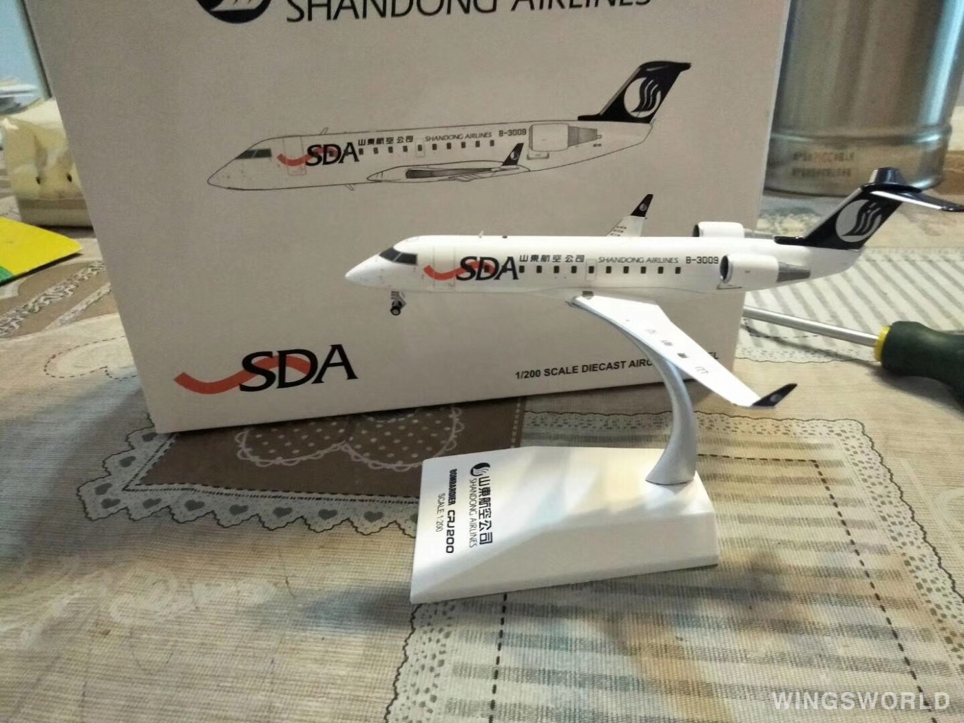 JC Wings 1:200 LH2189 Shandong Airlines 山东航空 Bombardier CRJ200 B-3009